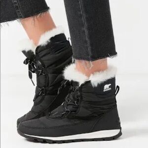 Sorel Whitney fur short lace up boots‎ black size 7